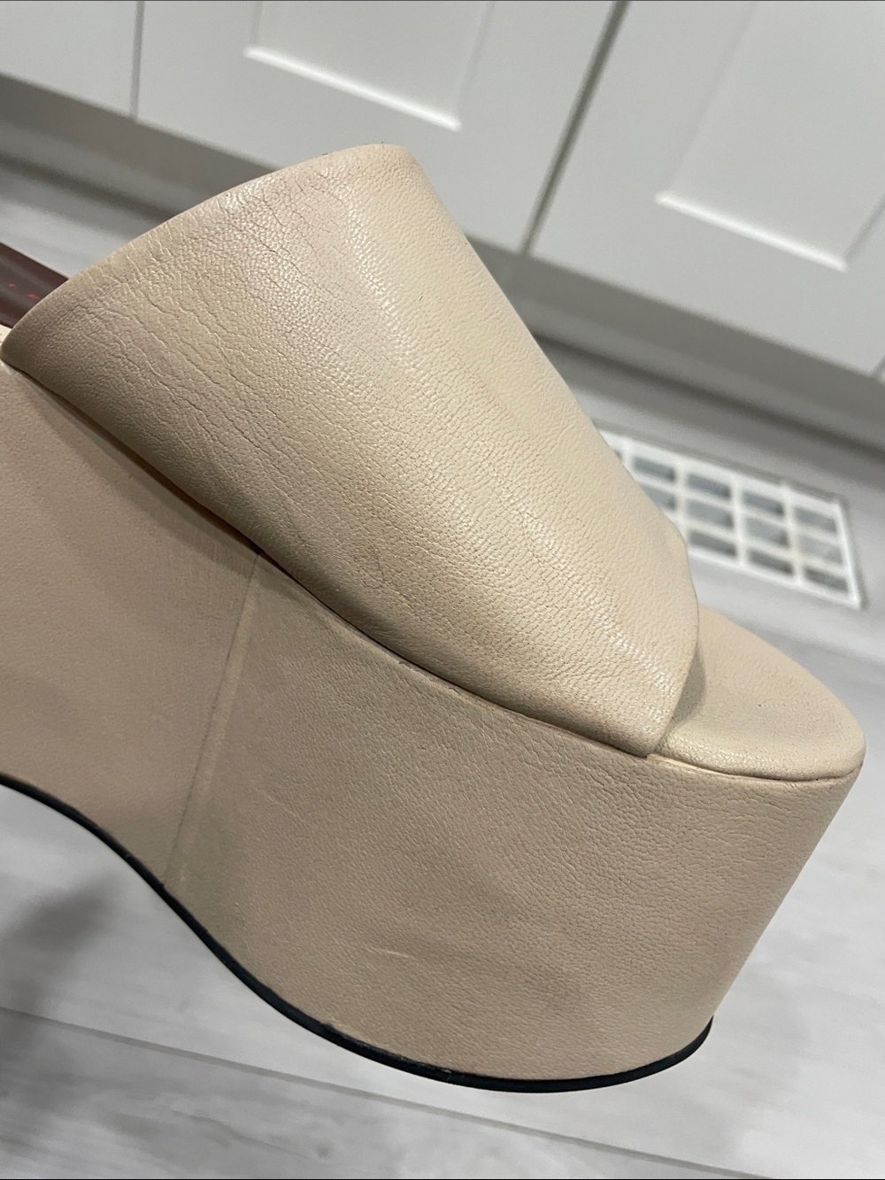 Simon Miller ‘Blackout’ Platform in Light Beige Vegan Leather Sandals Size 40 - Picture 11 of 14